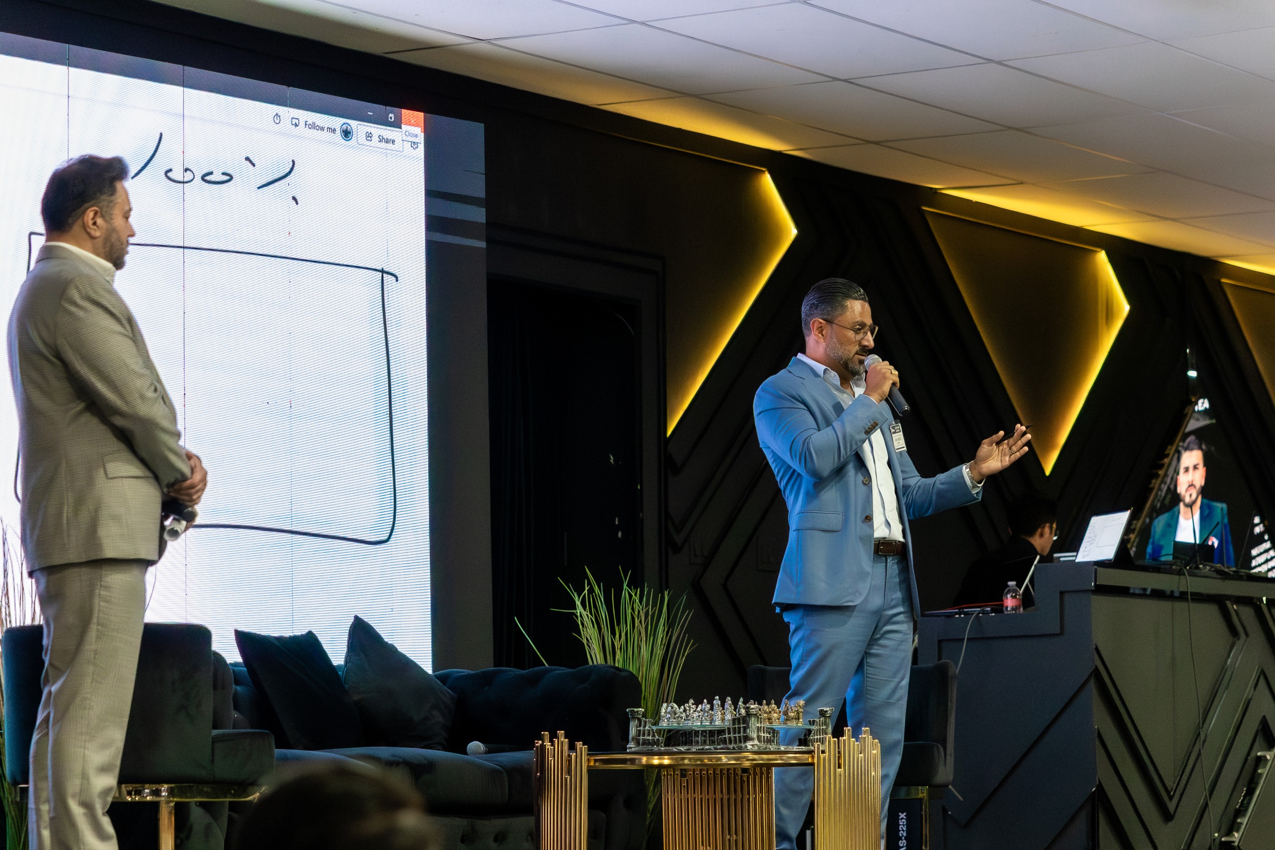 Omar Warrad on stage
